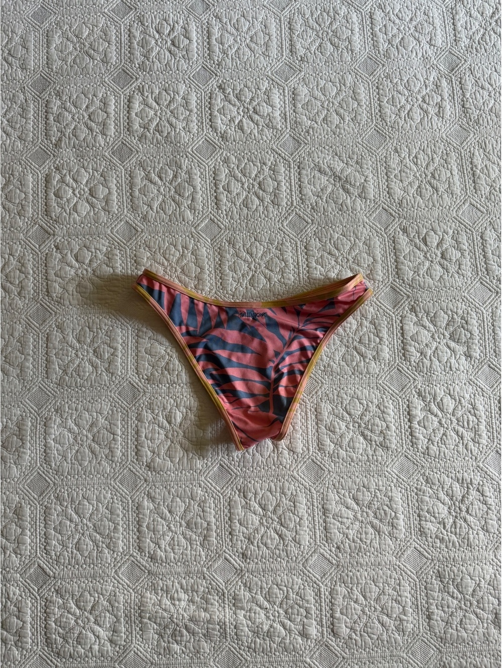 Vintage Billabong Women's Tropical Leaf Print Bikini Bottoms